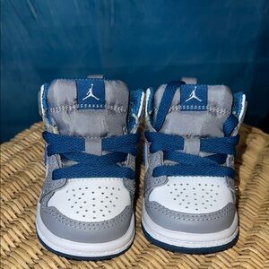 Jordan Blue, Gray Sneakers